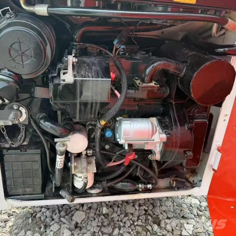 Bobcat S 70 Kompaktlaadurid