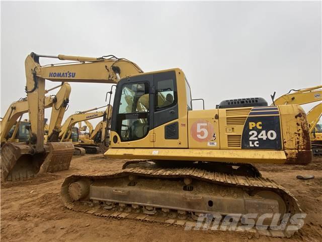Komatsu PC 240 Roomikekskavaatorid