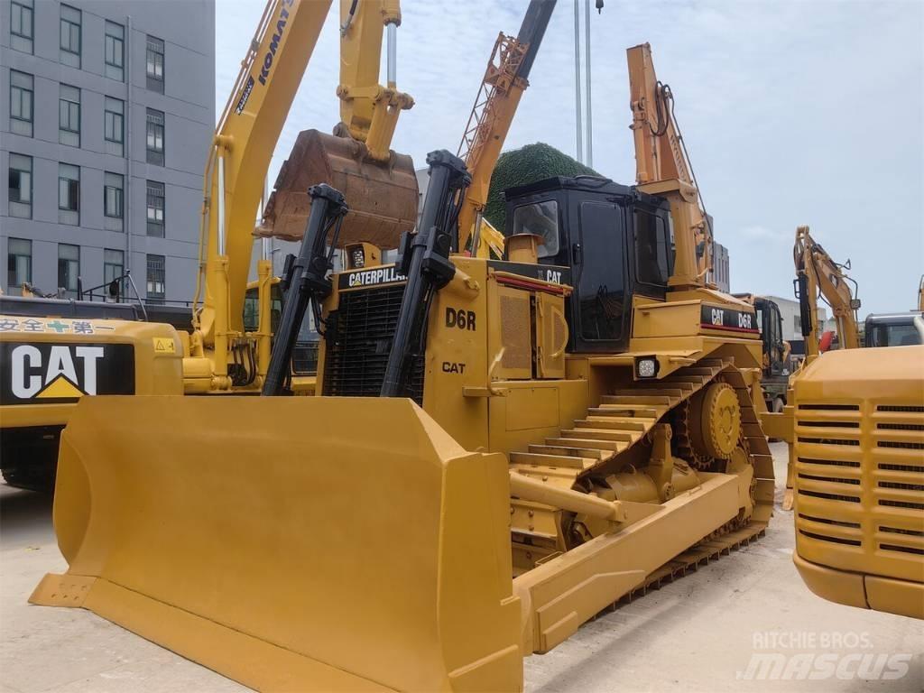 CAT D 6 R Buldooserid