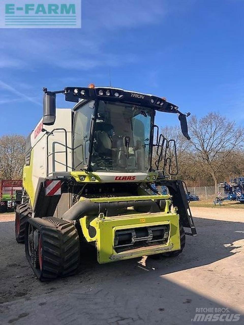 CLAAS trion 730tt Teraviljakombainid
