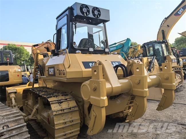 CAT D 7 G Buldooserid
