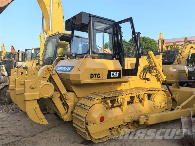 CAT D 7 G Buldooserid