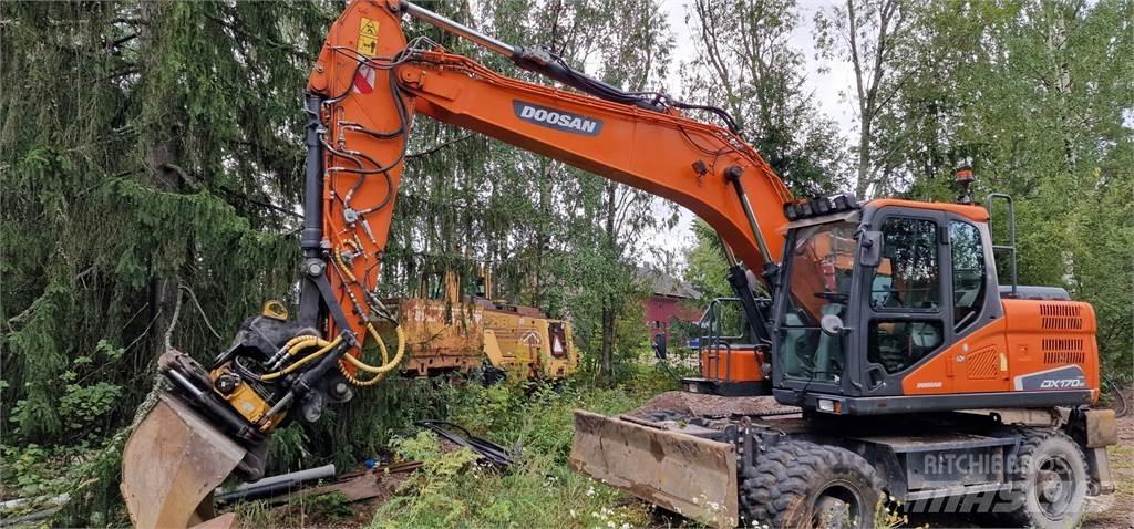 Doosan DX170W Ratasekskavaatorid
