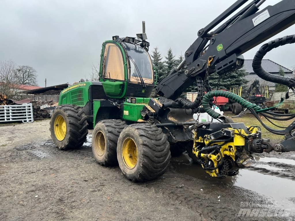 John Deere 1170 E Harvesterid