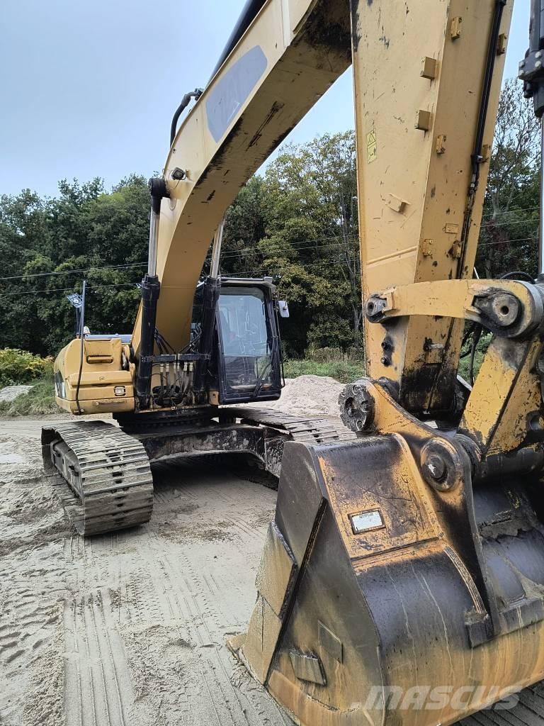 CAT 336D Roomikekskavaatorid