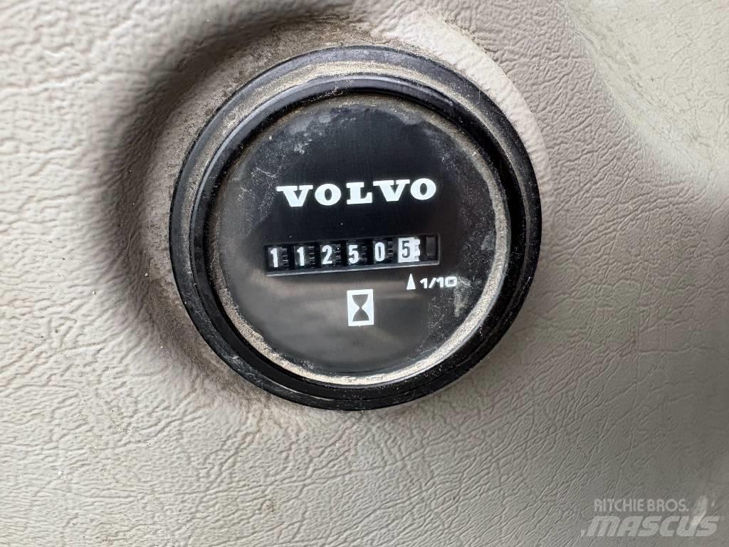 Volvo EC 250 EL Roomikekskavaatorid