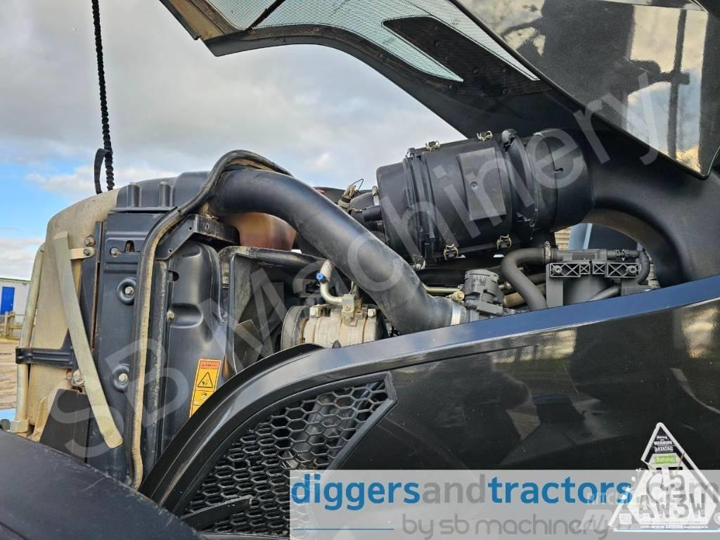 Valtra T 154 Traktorid