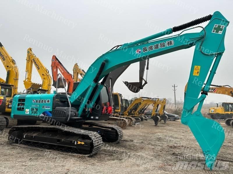 Hitachi ZX 200 Roomikekskavaatorid