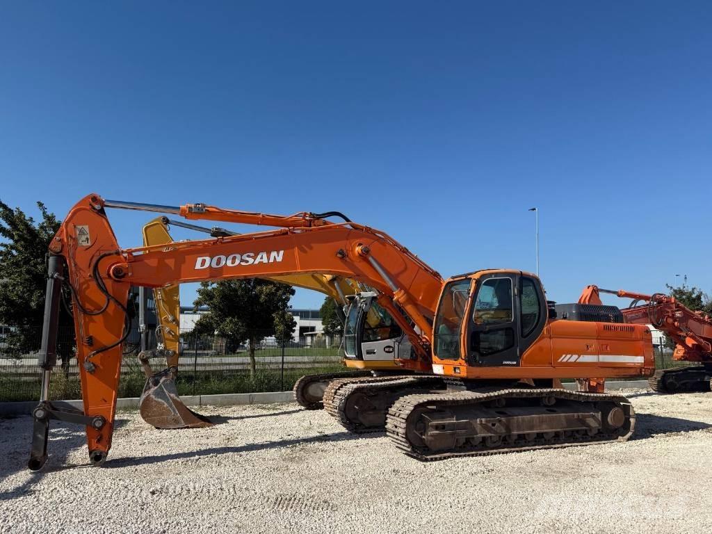 Doosan DX 340 LC Roomikekskavaatorid