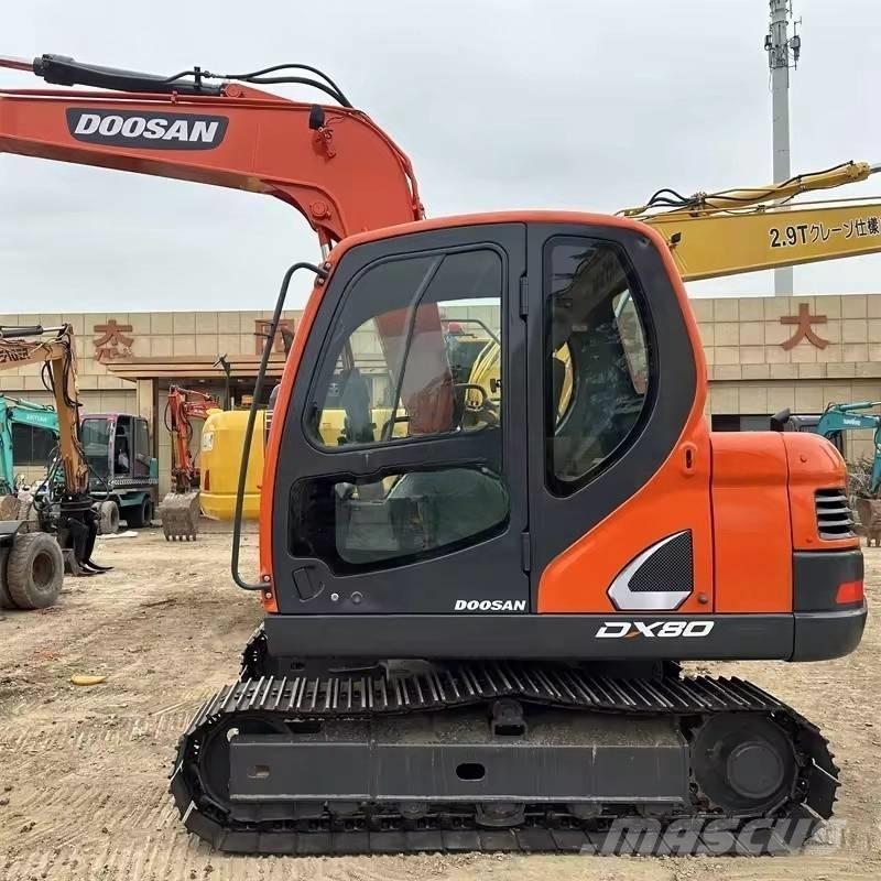 Doosan DX 80 Väikeekskavaatorid 7t-12t