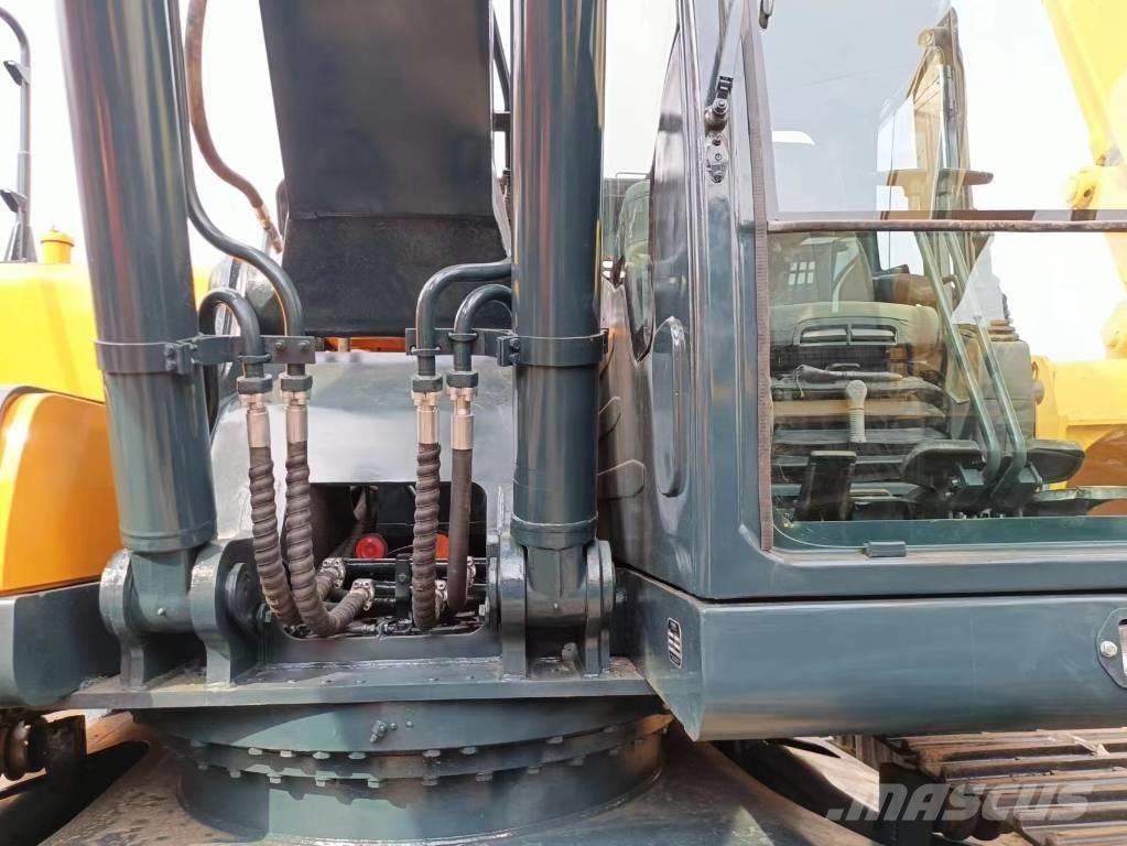 Hyundai 305-9 Roomikekskavaatorid