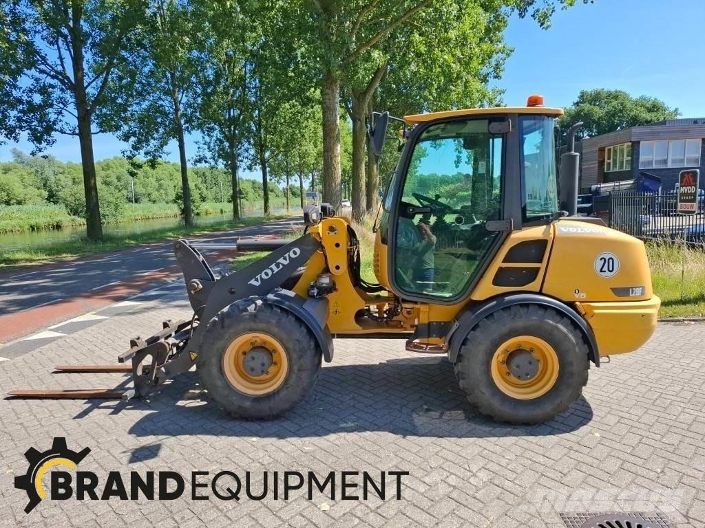 Volvo L28F Rataslaadurid
