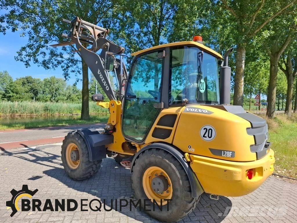 Volvo L28F Rataslaadurid