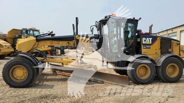 CAT 140M AWD Greiderid