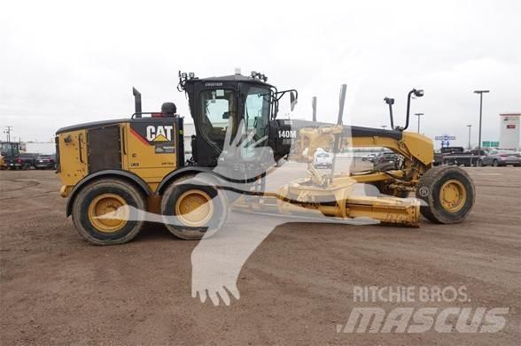 CAT 140M AWD Greiderid