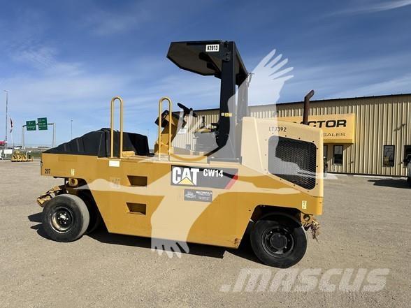 CAT CW14 Pneumorehvidega rullid