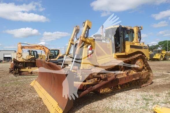 CAT D8T Buldooserid