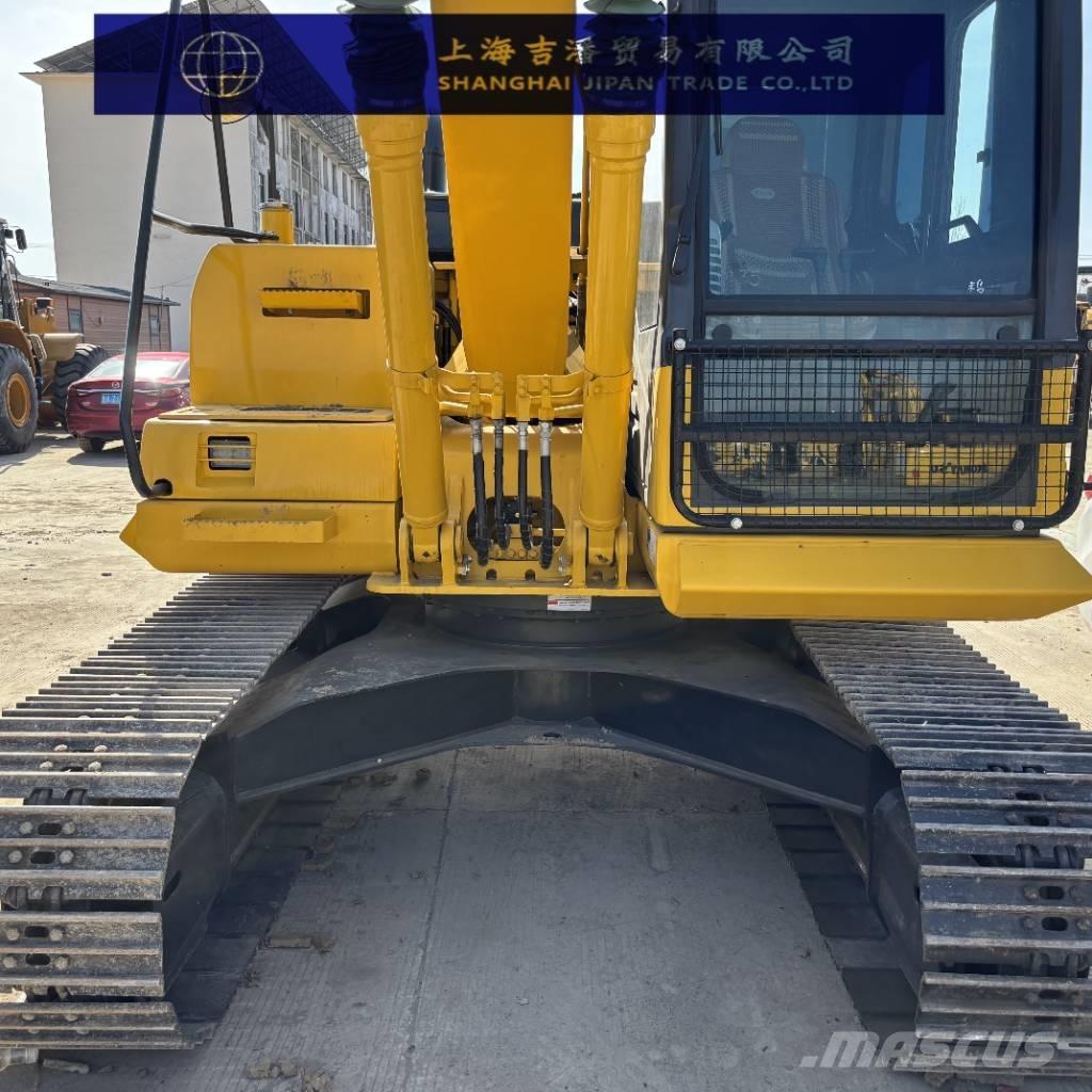 Komatsu PC 130 Väikeekskavaatorid 7t-12t