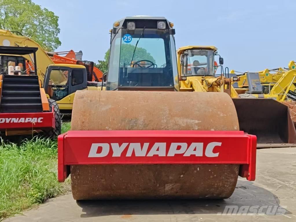 Dynapac CA 25 D Ühe trumliga rullid