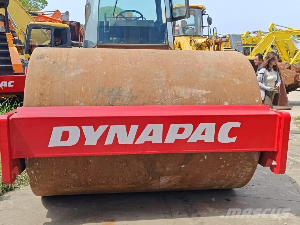 Dynapac CA 25 D Ühe trumliga rullid