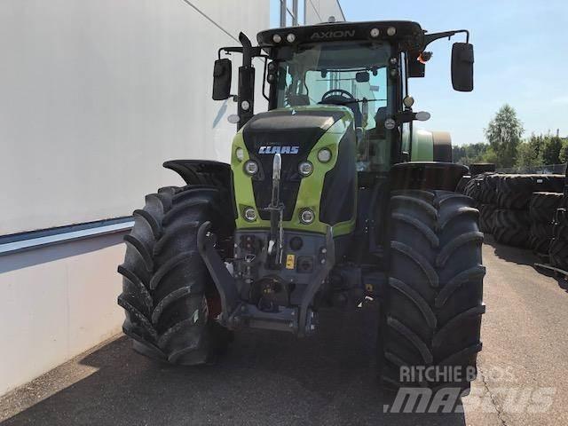 CLAAS AXION 810 Traktorid