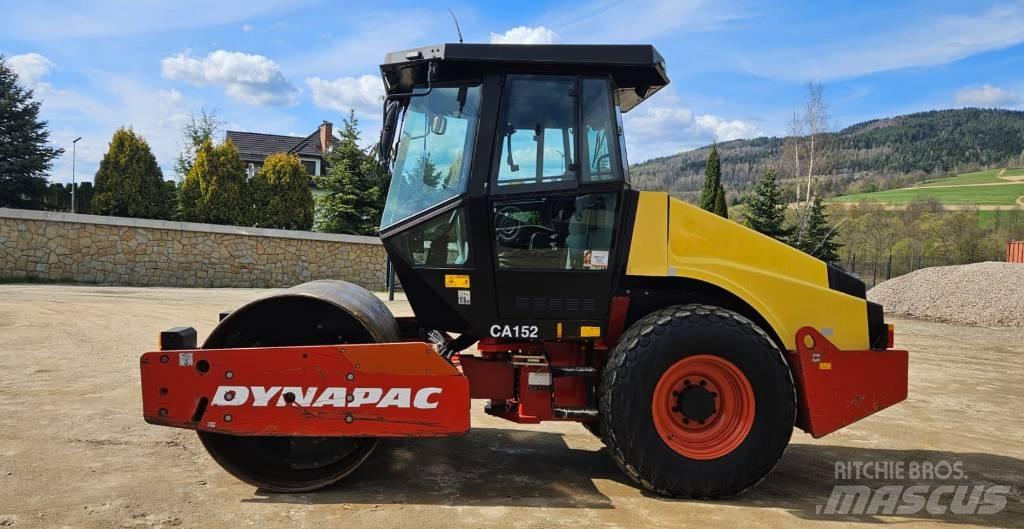Dynapac CA 152 D Ühe trumliga rullid