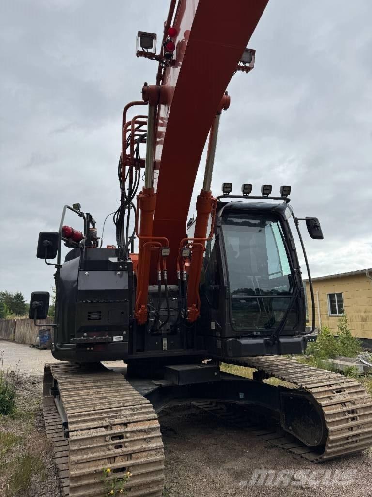 Hitachi ZX 225USLC-7 Roomikekskavaatorid