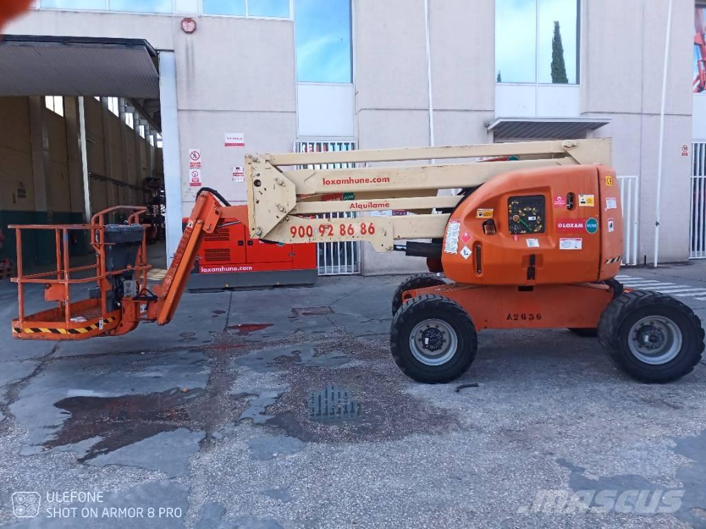 JLG 450 AJS II Iseliikuvad poomtõstukid