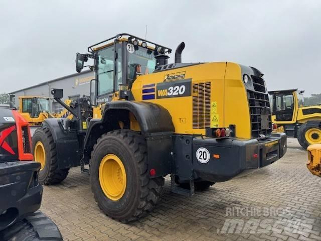 Komatsu WA 320 Rataslaadurid