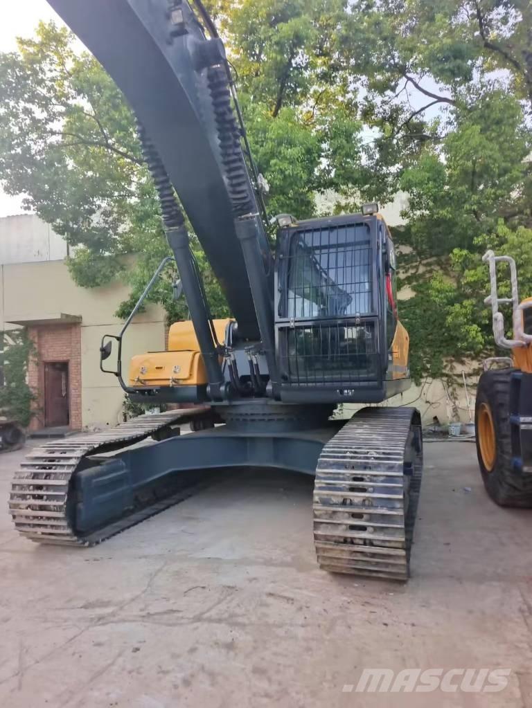 Hyundai 305 LC-9T Roomikekskavaatorid