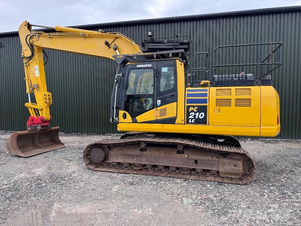 Komatsu PC 210 LC-11 Roomikekskavaatorid