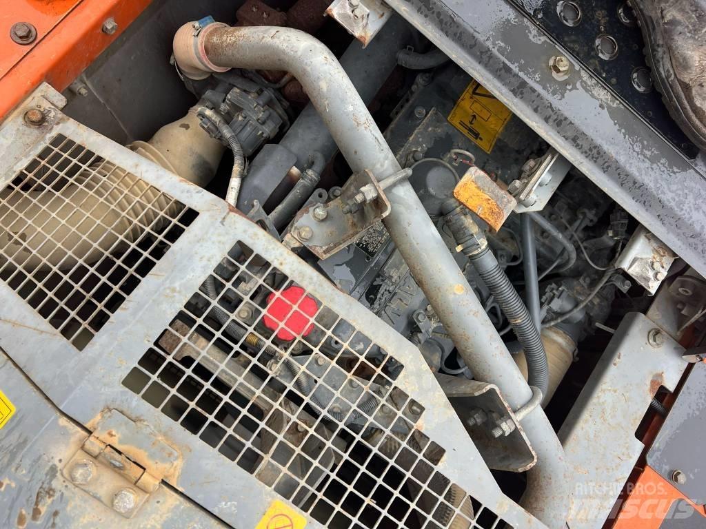 Hitachi ZX 290-5B Roomikekskavaatorid