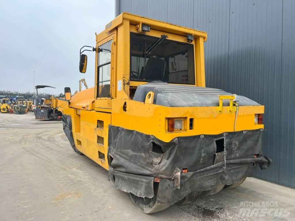 CAT PS300B Pneumorehvidega rullid