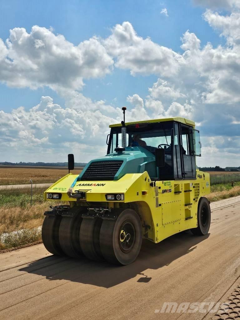 Ammann ART 240 Pneumorehvidega rullid
