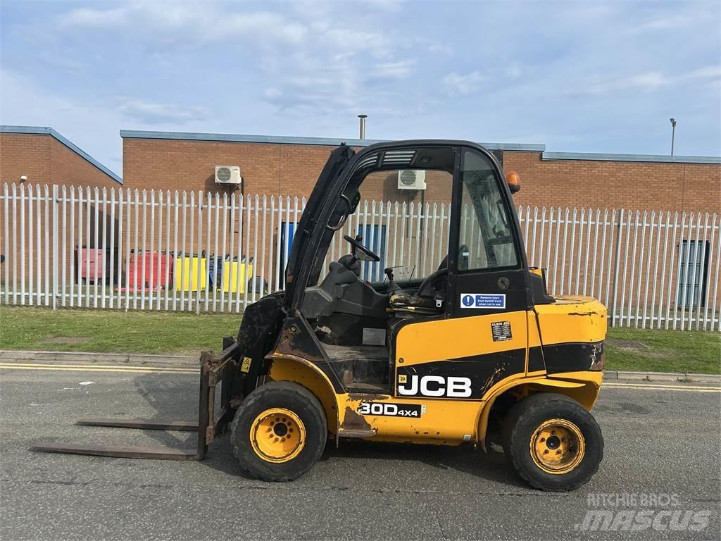 JCB TLT30D 4x4 Kahveltõstukid - muud