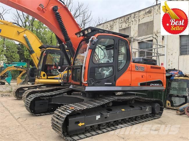 Doosan DX 300 LC Roomikekskavaatorid
