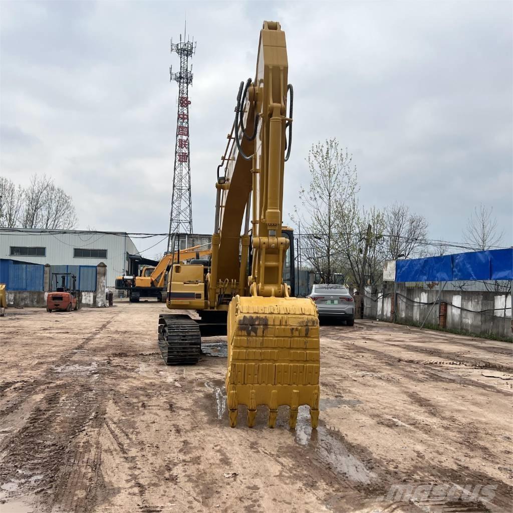 CAT 320 B Roomikekskavaatorid