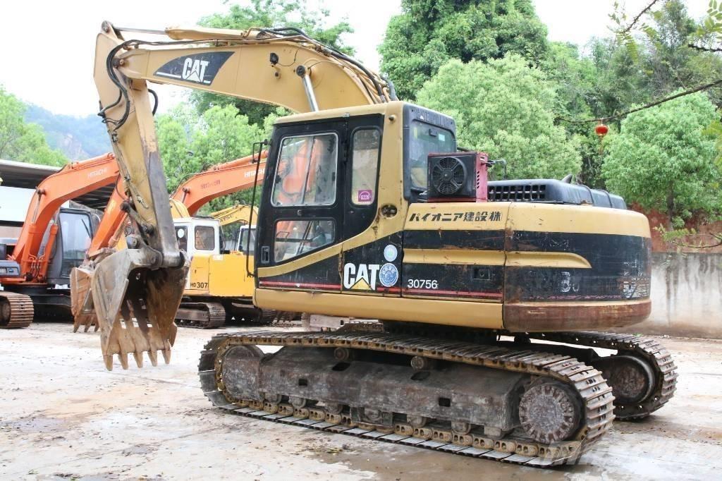 CAT 320BU Roomikekskavaatorid