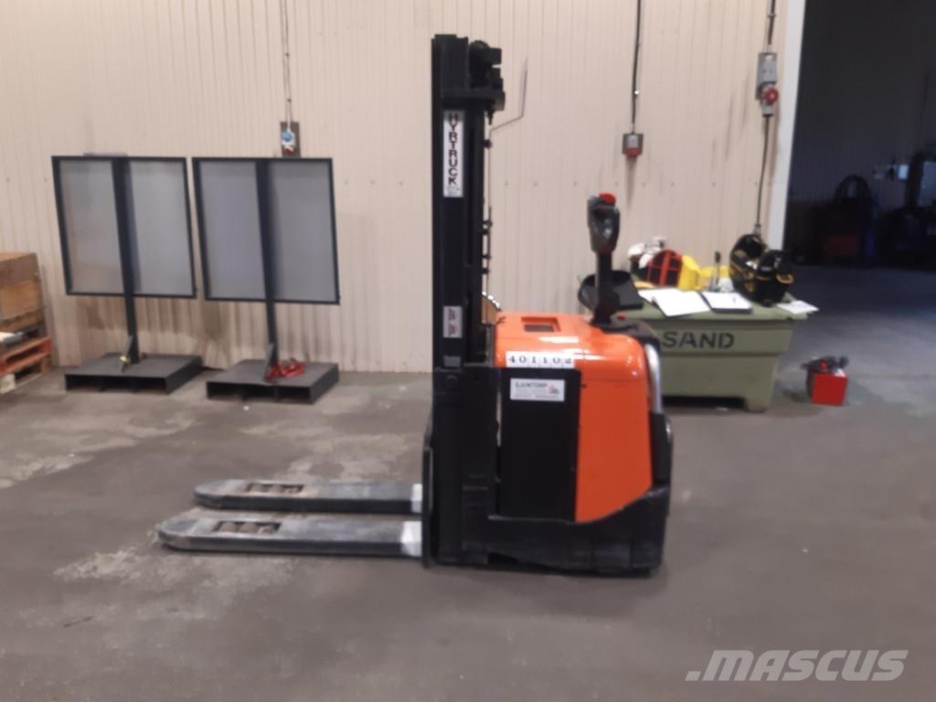 BT SPE125L Platvormiga virnastajad