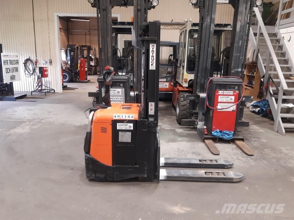 BT SPE125L Platvormiga virnastajad