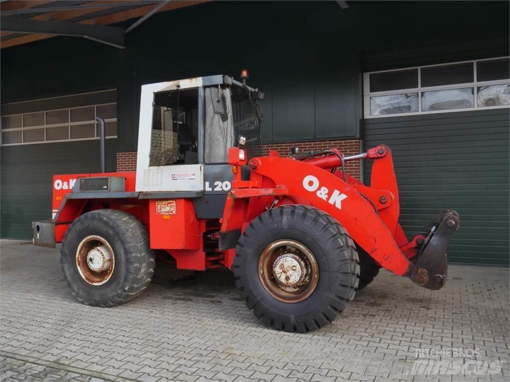 O&K L20 Rataslaadurid