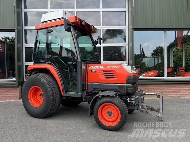 Kubota STV 40 Kompakttraktorid