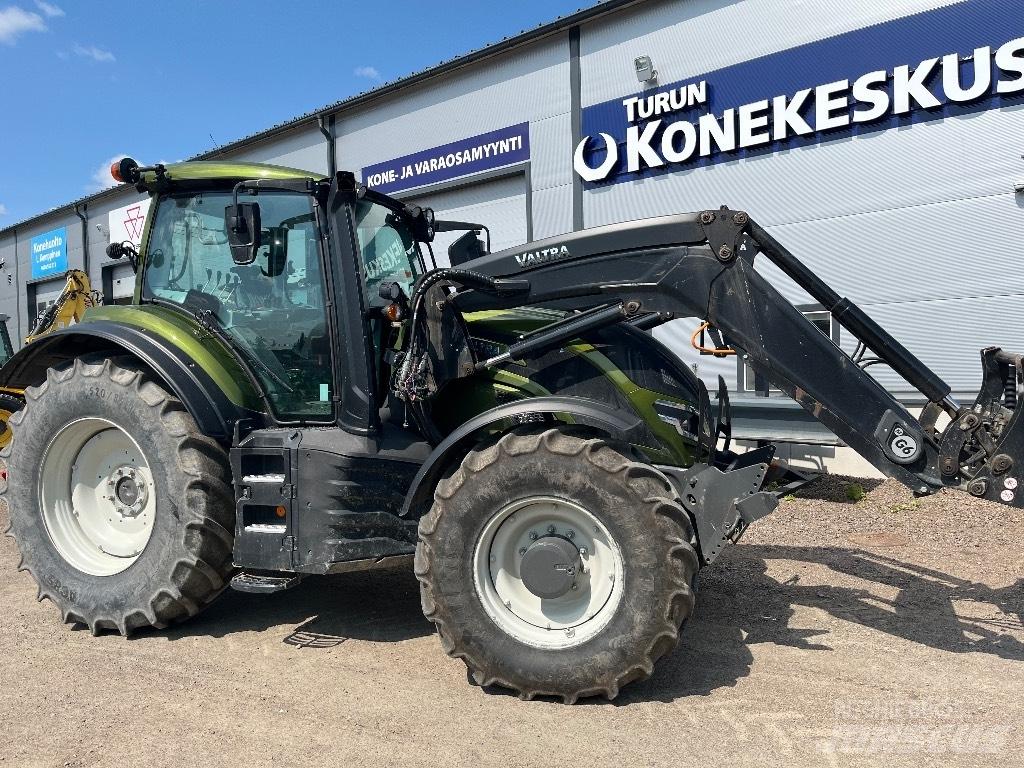 Valtra T 145 Traktorid