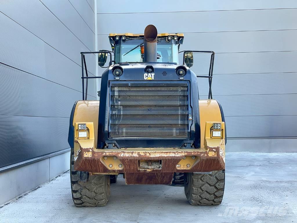 CAT 972M Rataslaadurid