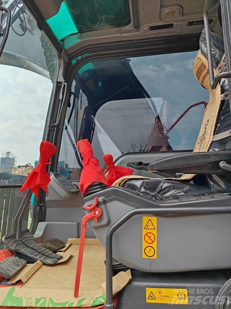 Volvo EC 140 Väikeekskavaatorid 7t-12t