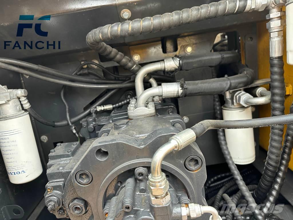 Volvo EC 290 Roomikekskavaatorid