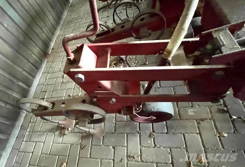 Becker schoffel Muud mullaharimismasinad ja tarvikud