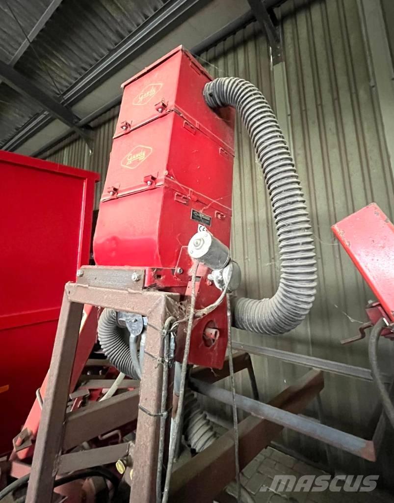 Becker schoffel Muud mullaharimismasinad ja tarvikud