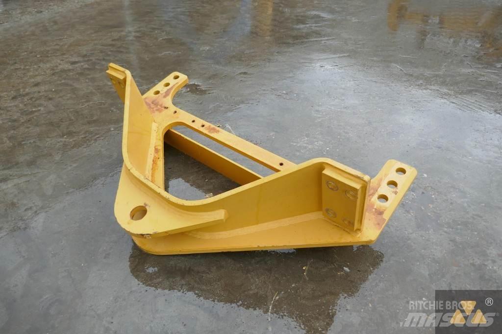 CAT 140M3 Drawbar Muud osad