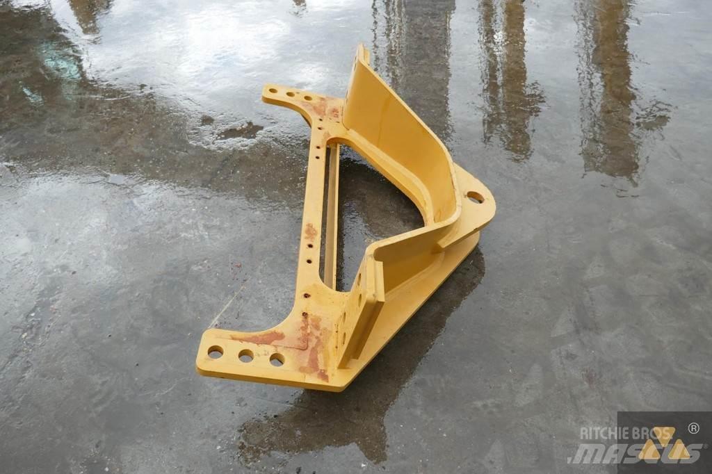 CAT 140M3 Drawbar Muud osad